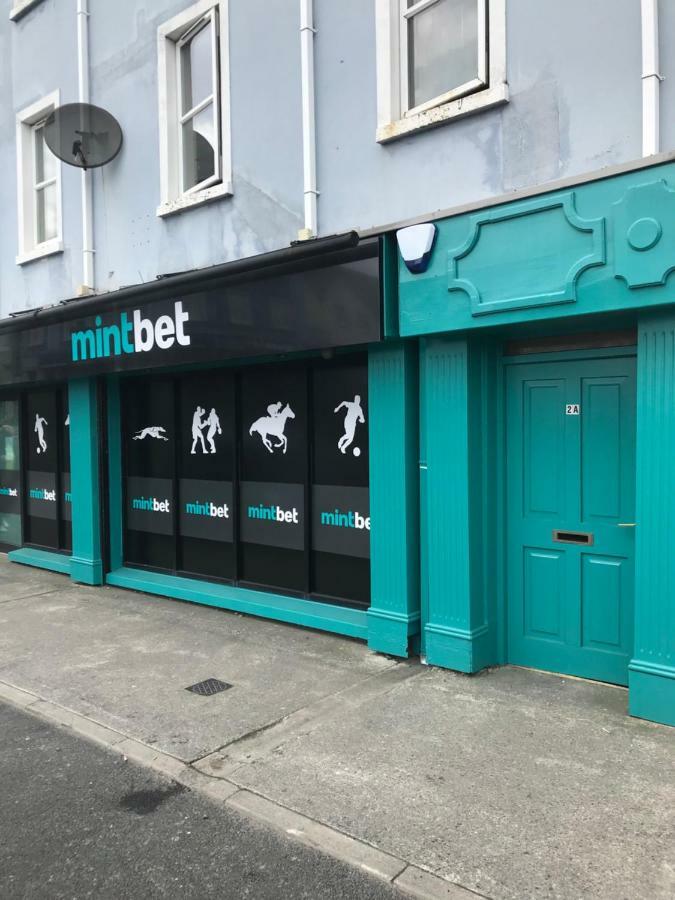 2A Ardaravan Square Buncrana Exterior photo